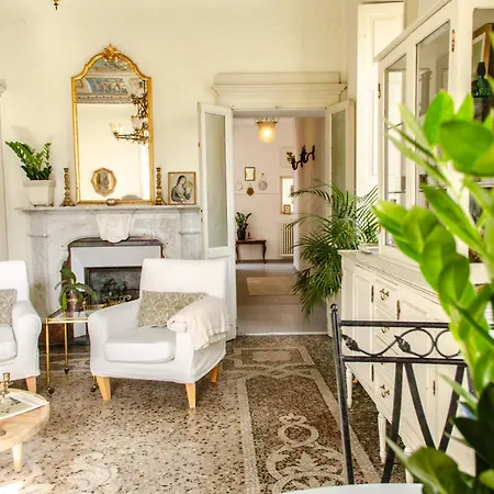 Bed & Blessing / Casa Borgo לוקרנו